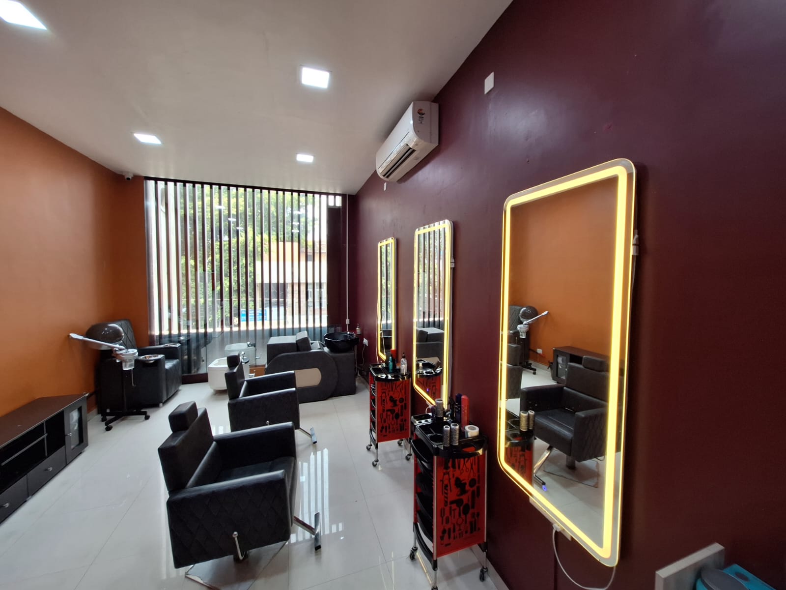 parlour-in-coimbatore