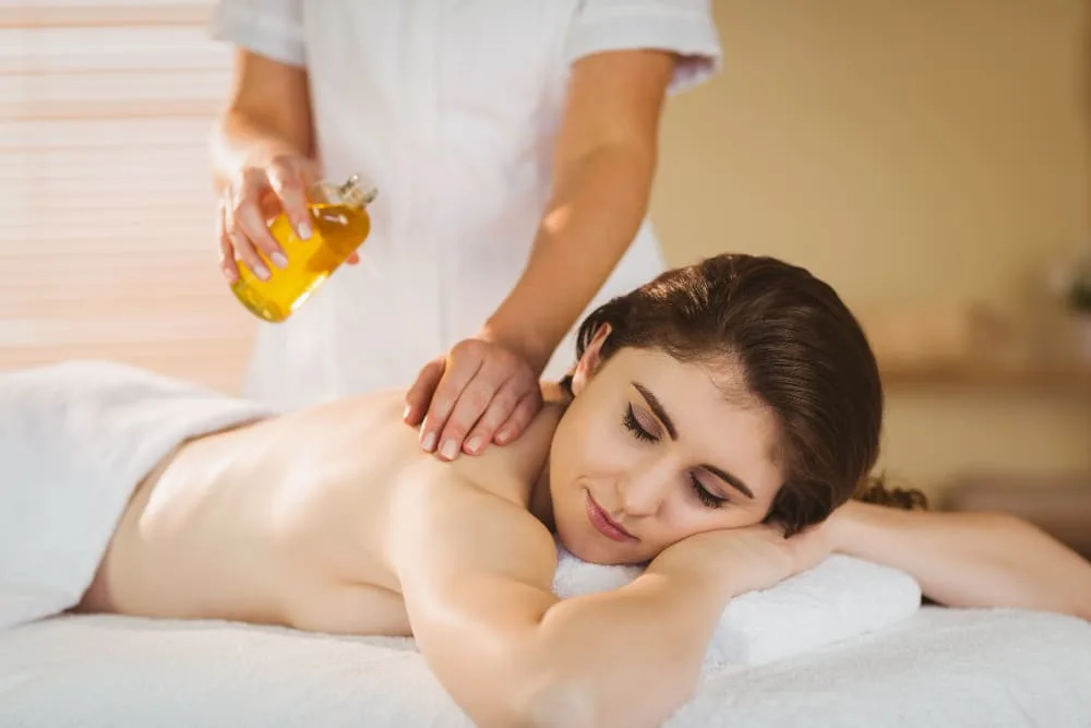 abhyanga-ayurvedic-massage