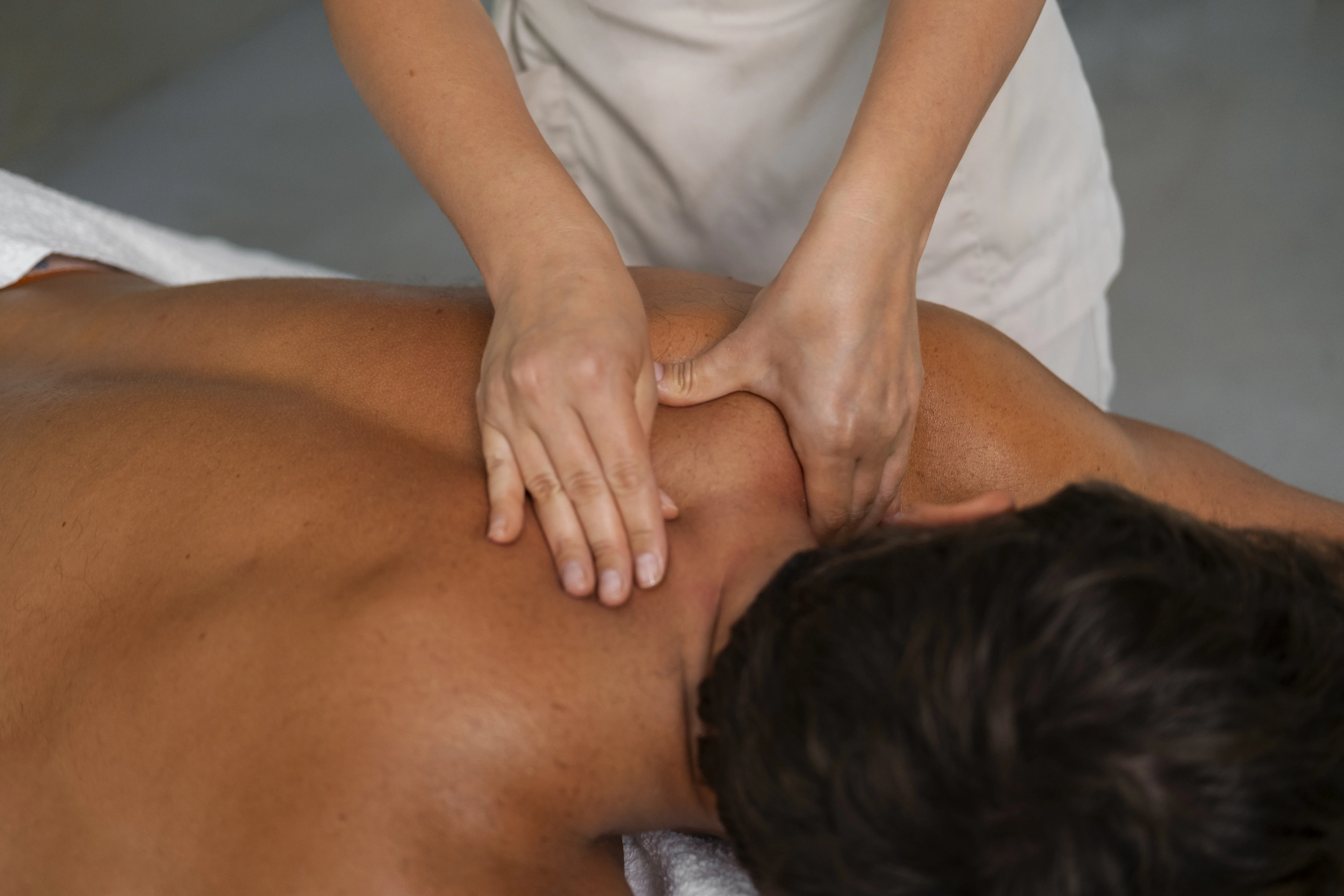 deep-tissue-massage